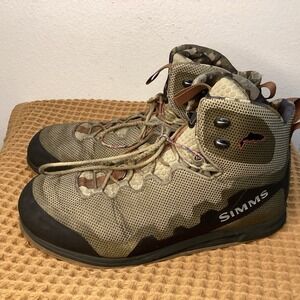 Simms Men's Flyweight Access Wading Boot Size 13 Brown Vibram Sole Fishing